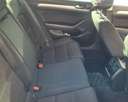 Белый Фольксваген Пассат, объемом двигателя 2 л и пробегом 270 тыс. км за 13500 $, фото 31 на Automoto.ua