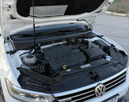 Белый Фольксваген Пассат, объемом двигателя 1.97 л и пробегом 195 тыс. км за 16999 $, фото 10 на Automoto.ua