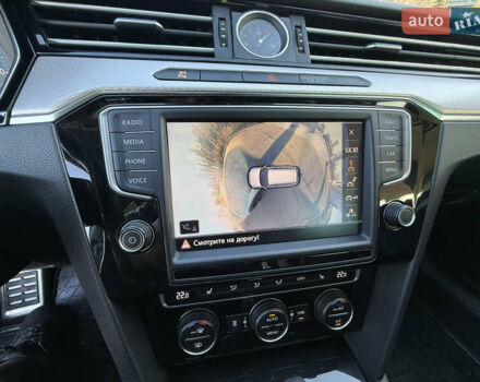 Белый Фольксваген Пассат, объемом двигателя 1.97 л и пробегом 195 тыс. км за 16999 $, фото 60 на Automoto.ua