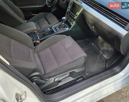 Белый Фольксваген Пассат, объемом двигателя 1.97 л и пробегом 345 тыс. км за 16900 $, фото 13 на Automoto.ua