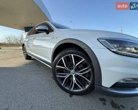 Белый Фольксваген Пассат, объемом двигателя 1.97 л и пробегом 195 тыс. км за 16999 $, фото 30 на Automoto.ua