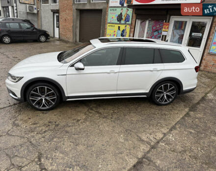 Белый Фольксваген Пассат, объемом двигателя 2 л и пробегом 169 тыс. км за 23999 $, фото 9 на Automoto.ua