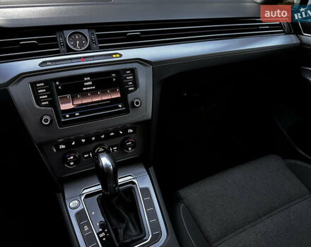 Білий Фольксваген Пассат, об'ємом двигуна 2 л та пробігом 336 тис. км за 14800 $, фото 64 на Automoto.ua