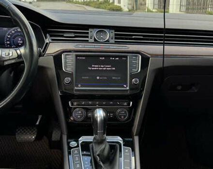 Белый Фольксваген Пассат, объемом двигателя 1.97 л и пробегом 256 тыс. км за 18000 $, фото 23 на Automoto.ua