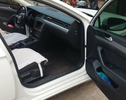 Білий Фольксваген Пассат, об'ємом двигуна 1.6 л та пробігом 298 тис. км за 13450 $, фото 15 на Automoto.ua