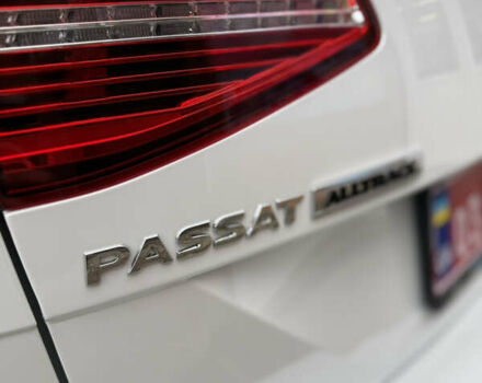 Белый Фольксваген Пассат, объемом двигателя 2 л и пробегом 169 тыс. км за 23999 $, фото 24 на Automoto.ua