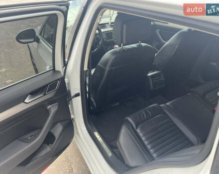 Белый Фольксваген Пассат, объемом двигателя 2 л и пробегом 330 тыс. км за 14500 $, фото 20 на Automoto.ua