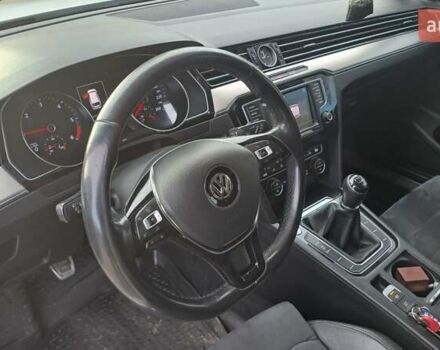 Белый Фольксваген Пассат, объемом двигателя 2 л и пробегом 282 тыс. км за 14700 $, фото 16 на Automoto.ua