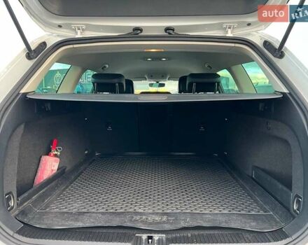 Фольксваген Пассат 2016 в Львове на Automoto.ua Белый Фольксваген Пассат, объемом двигателя 2 л и пробегом 316 тыс. км за 19480 $, фото 40 на Automoto.ua