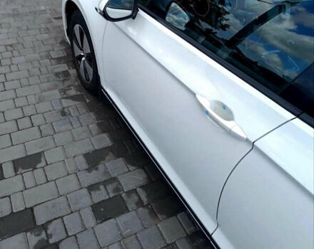 Білий Фольксваген Пассат, об'ємом двигуна 1.6 л та пробігом 207 тис. км за 13600 $, фото 16 на Automoto.ua