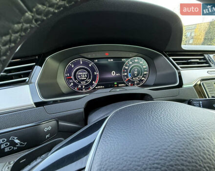 Белый Фольксваген Пассат, объемом двигателя 1.97 л и пробегом 195 тыс. км за 16999 $, фото 46 на Automoto.ua