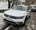 Белый Фольксваген Пассат, объемом двигателя 2 л и пробегом 205 тыс. км за 19800 $, фото 2 на Automoto.ua