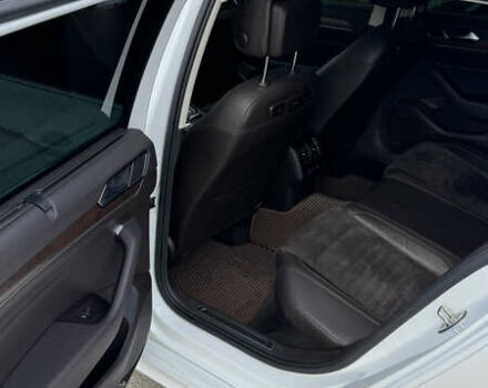 Белый Фольксваген Пассат, объемом двигателя 1.97 л и пробегом 256 тыс. км за 18000 $, фото 21 на Automoto.ua