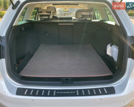 Білий Фольксваген Пассат, об'ємом двигуна 1.97 л та пробігом 123 тис. км за 18500 $, фото 5 на Automoto.ua