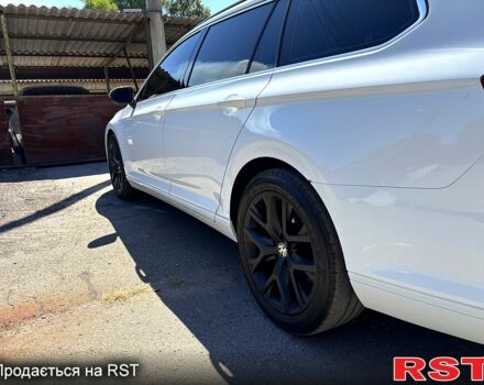 Білий Фольксваген Пассат, об'ємом двигуна 2 л та пробігом 210 тис. км за 15500 $, фото 6 на Automoto.ua