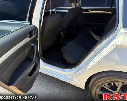 Білий Фольксваген Пассат, об'ємом двигуна 2 л та пробігом 210 тис. км за 15500 $, фото 8 на Automoto.ua