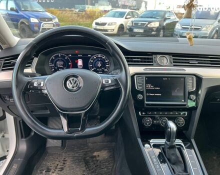 Белый Фольксваген Пассат, объемом двигателя 2 л и пробегом 316 тыс. км за 19480 $, фото 21 на Automoto.ua