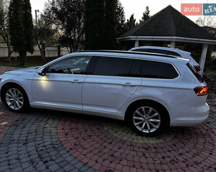 Білий Фольксваген Пассат, об'ємом двигуна 2 л та пробігом 336 тис. км за 14800 $, фото 11 на Automoto.ua