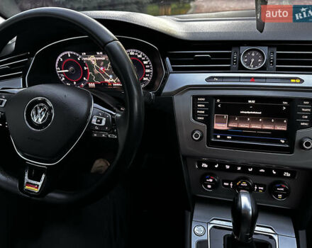 Білий Фольксваген Пассат, об'ємом двигуна 2 л та пробігом 336 тис. км за 14800 $, фото 63 на Automoto.ua