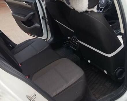 Білий Фольксваген Пассат, об'ємом двигуна 1.6 л та пробігом 298 тис. км за 13450 $, фото 21 на Automoto.ua