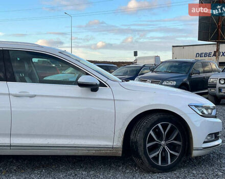 Фольксваген Пассат 2016 в Львове на Automoto.ua Белый Фольксваген Пассат, объемом двигателя 2 л и пробегом 316 тыс. км за 19480 $, фото 10 на Automoto.ua