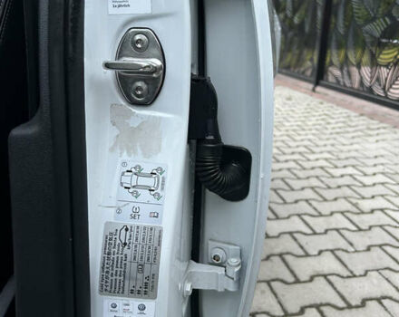 Белый Фольксваген Пассат, объемом двигателя 1.97 л и пробегом 254 тыс. км за 15500 $, фото 36 на Automoto.ua