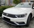 Белый Фольксваген Пассат, объемом двигателя 2 л и пробегом 205 тыс. км за 19800 $, фото 1 на Automoto.ua
