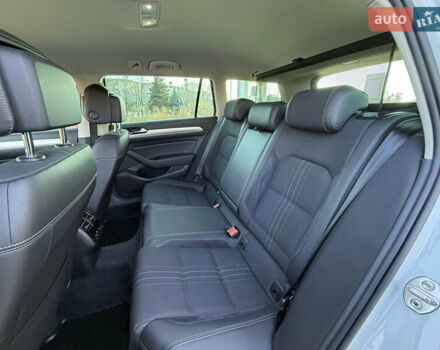 Белый Фольксваген Пассат, объемом двигателя 1.97 л и пробегом 195 тыс. км за 16999 $, фото 70 на Automoto.ua