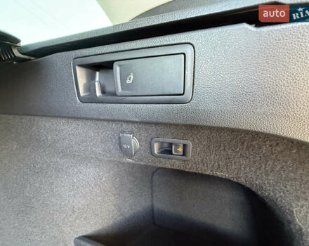 Белый Фольксваген Пассат, объемом двигателя 1.97 л и пробегом 195 тыс. км за 16999 $, фото 72 на Automoto.ua