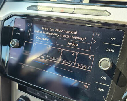 Белый Фольксваген Пассат, объемом двигателя 1.6 л и пробегом 248 тыс. км за 13600 $, фото 8 на Automoto.ua