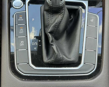 Белый Фольксваген Пассат, объемом двигателя 1.97 л и пробегом 256 тыс. км за 18000 $, фото 26 на Automoto.ua