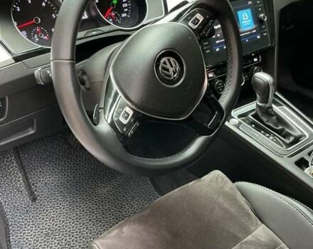 Белый Фольксваген Пассат, объемом двигателя 1.97 л и пробегом 268 тыс. км за 17000 $, фото 4 на Automoto.ua