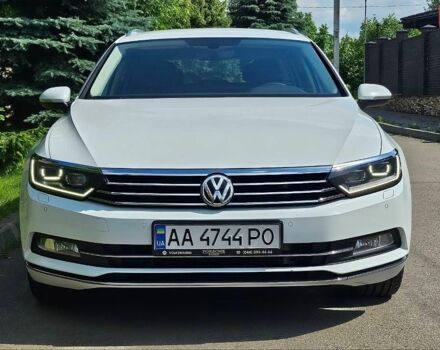 Белый Фольксваген Пассат, объемом двигателя 1.8 л и пробегом 105 тыс. км за 18999 $, фото 3 на Automoto.ua