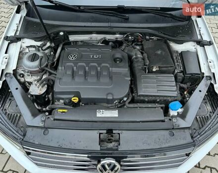 Белый Фольксваген Пассат, объемом двигателя 1.97 л и пробегом 254 тыс. км за 15500 $, фото 32 на Automoto.ua