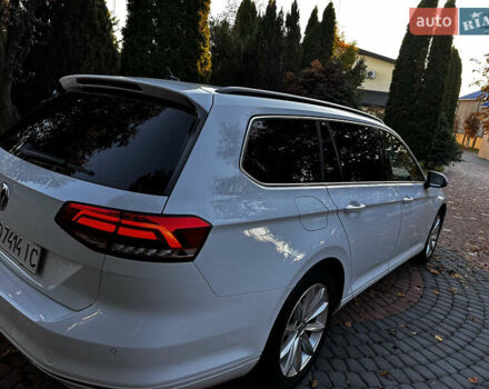 Білий Фольксваген Пассат, об'ємом двигуна 2 л та пробігом 336 тис. км за 14800 $, фото 25 на Automoto.ua