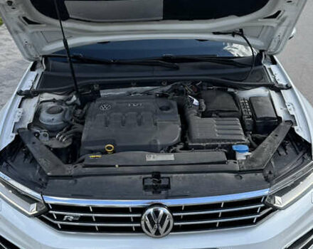 Белый Фольксваген Пассат, объемом двигателя 1.97 л и пробегом 256 тыс. км за 18000 $, фото 34 на Automoto.ua