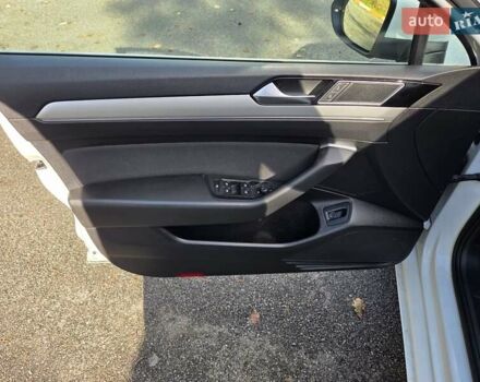 Белый Фольксваген Пассат, объемом двигателя 1.97 л и пробегом 345 тыс. км за 16900 $, фото 16 на Automoto.ua