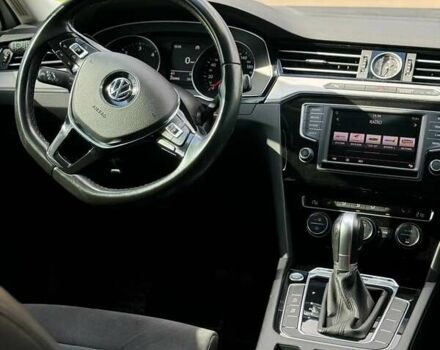 Білий Фольксваген Пассат, об'ємом двигуна 1.97 л та пробігом 230 тис. км за 17500 $, фото 15 на Automoto.ua