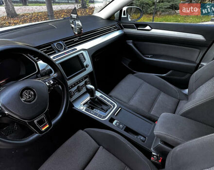 Білий Фольксваген Пассат, об'ємом двигуна 2 л та пробігом 336 тис. км за 14800 $, фото 34 на Automoto.ua