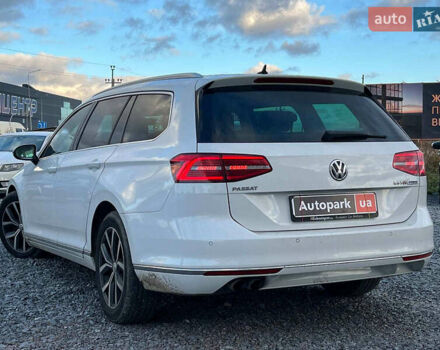 Фольксваген Пассат 2016 в Львове на Automoto.ua Белый Фольксваген Пассат, объемом двигателя 2 л и пробегом 316 тыс. км за 19480 $, фото 5 на Automoto.ua
