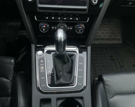 Белый Фольксваген Пассат, объемом двигателя 1.97 л и пробегом 248 тыс. км за 16200 $, фото 15 на Automoto.ua