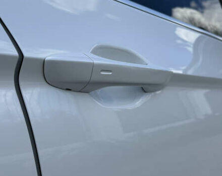 Белый Фольксваген Пассат, объемом двигателя 1.97 л и пробегом 256 тыс. км за 18000 $, фото 10 на Automoto.ua