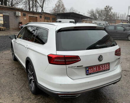 Белый Фольксваген Пассат, объемом двигателя 2 л и пробегом 169 тыс. км за 23999 $, фото 12 на Automoto.ua