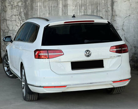 Белый Фольксваген Пассат, объемом двигателя 2 л и пробегом 330 тыс. км за 14500 $, фото 6 на Automoto.ua