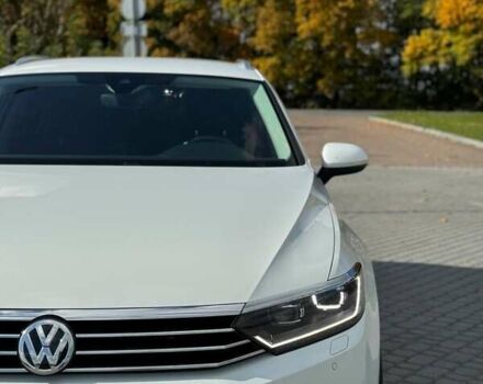 Білий Фольксваген Пассат, об'ємом двигуна 1.97 л та пробігом 230 тис. км за 17500 $, фото 3 на Automoto.ua