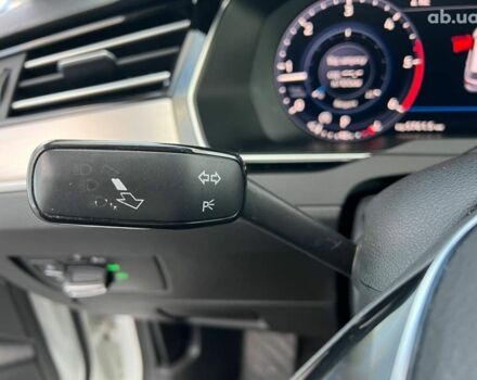 Белый Фольксваген Пассат, объемом двигателя 2 л и пробегом 316 тыс. км за 19480 $, фото 25 на Automoto.ua