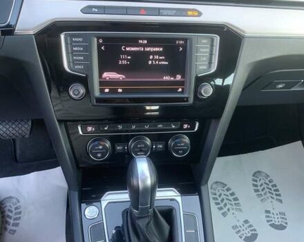 Білий Фольксваген Пассат, об'ємом двигуна 1.97 л та пробігом 230 тис. км за 17500 $, фото 25 на Automoto.ua