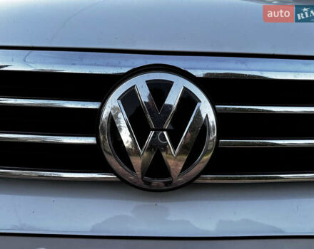 Білий Фольксваген Пассат, об'ємом двигуна 2 л та пробігом 336 тис. км за 14800 $, фото 77 на Automoto.ua
