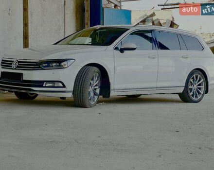 Белый Фольксваген Пассат, объемом двигателя 2 л и пробегом 330 тыс. км за 14500 $, фото 7 на Automoto.ua