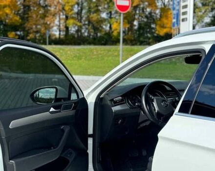 Білий Фольксваген Пассат, об'ємом двигуна 1.97 л та пробігом 230 тис. км за 17500 $, фото 12 на Automoto.ua